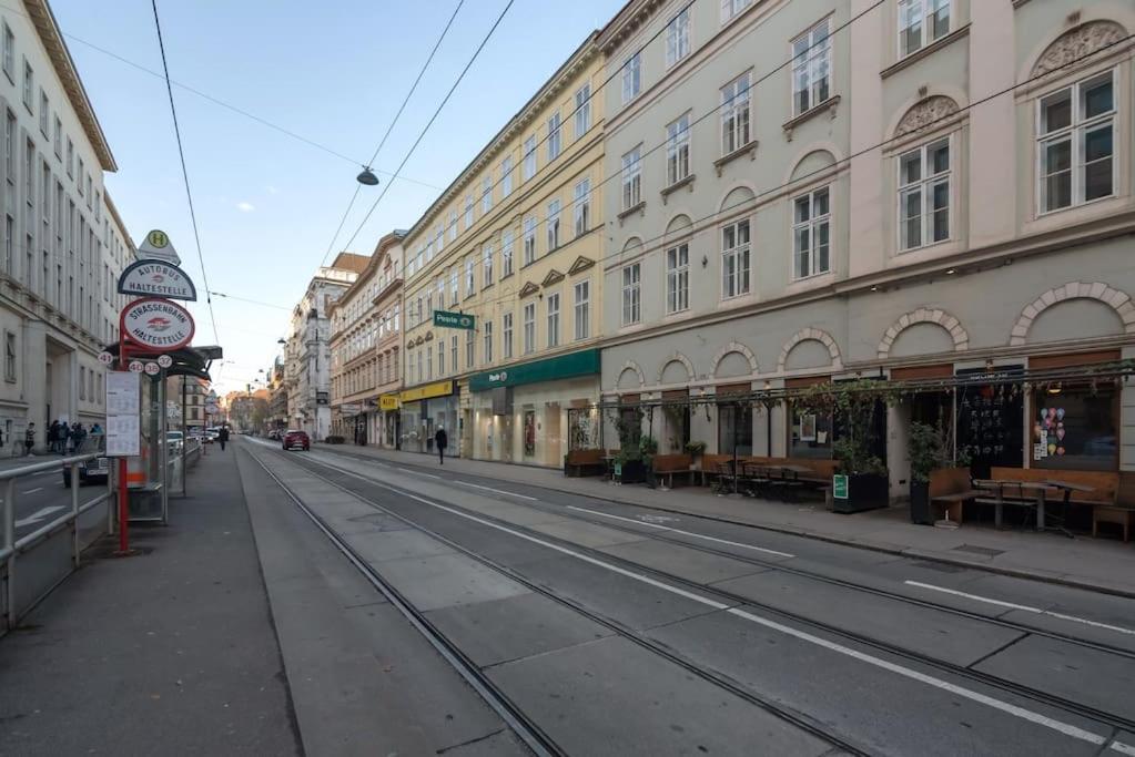 Ruhelage Im Zentrum Nahe Schottentor-Contactless Self-Check-In Wien Exterior foto