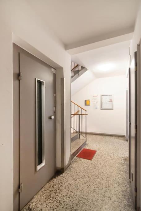 Ruhelage Im Zentrum Nahe Schottentor-Contactless Self-Check-In Wien Exterior foto